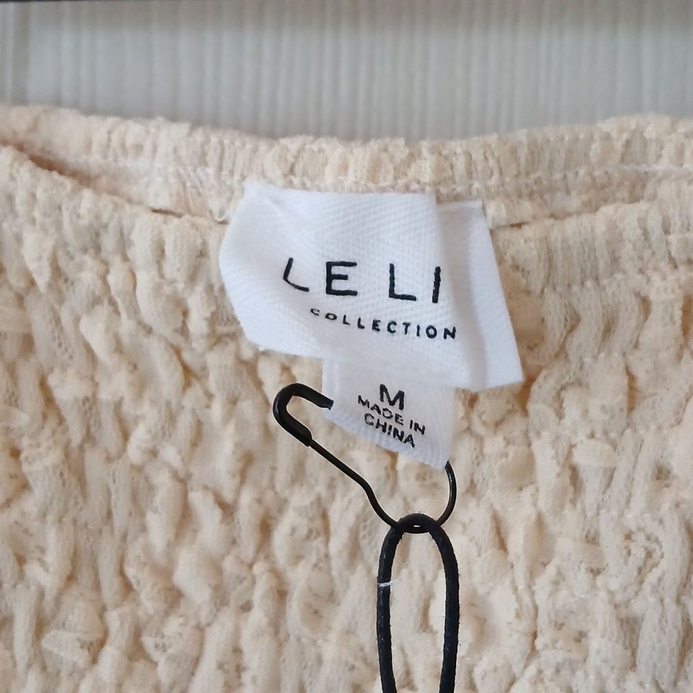 LE LIS Cream Ruched Lace Ruffle Skirt Size Medium NWT - Picture 4 of 9
